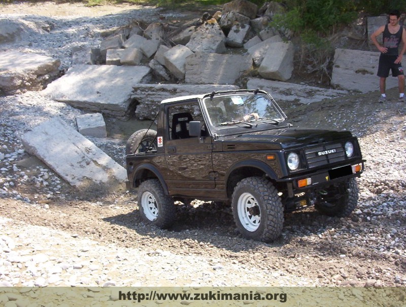 Zukimania fotogallery >> 
 ============== 
suzuki samurai sj
suzuki samurai sj durante un'uscita al tagliamento
Keywords: suzuki, samurai, sj, cappottina bianca