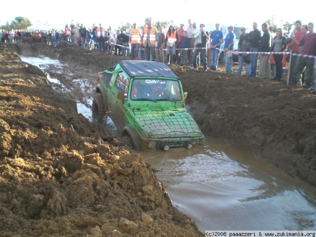 Zukimania fotogallery >> 
 ============== 
1° raid Costa degli Etruschi
Addio alternatore.....motorino d0avviamento ecc ecc
