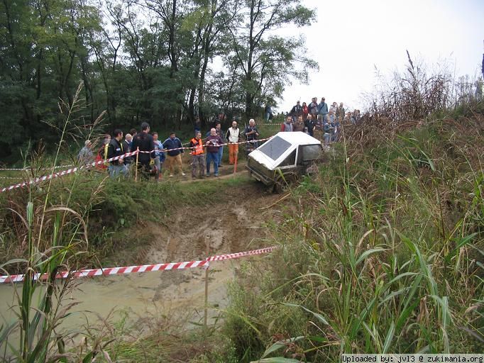 Zukimania fotogallery >> 
 ============== 
Suzuki
Altro Suzu dopo una bella fangaia.
