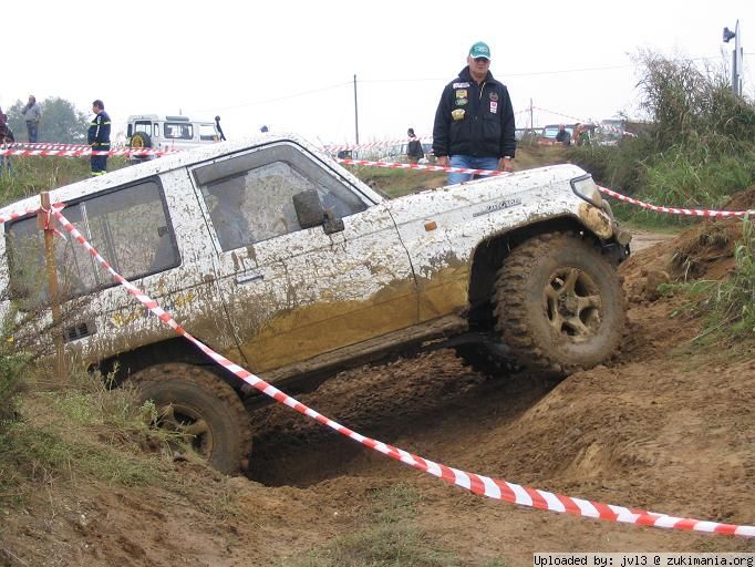 Zukimania fotogallery >> 
 ============== 
Toyota LJ - 2
Gran bel mezzo, nulla da dire.
