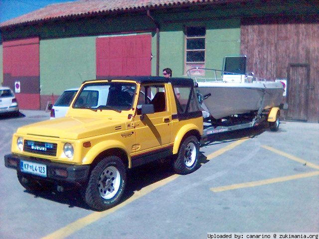 Zukimania fotogallery >> 
 ============== 
canarino
Ecco le prime foto del mio giocattolo.
Keywords: suzuki samurai giallo barca