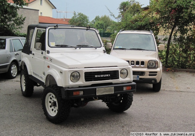 Zukimania fotogallery >> 
 ============== 
Samurai 1989 & Jimny 2010/11
Samu e sua diretta discendente
Keywords: suzuki jimny samurai sj zukimania 4ourMor 4mor performance 4x4 performance4x4 pordenone friuli