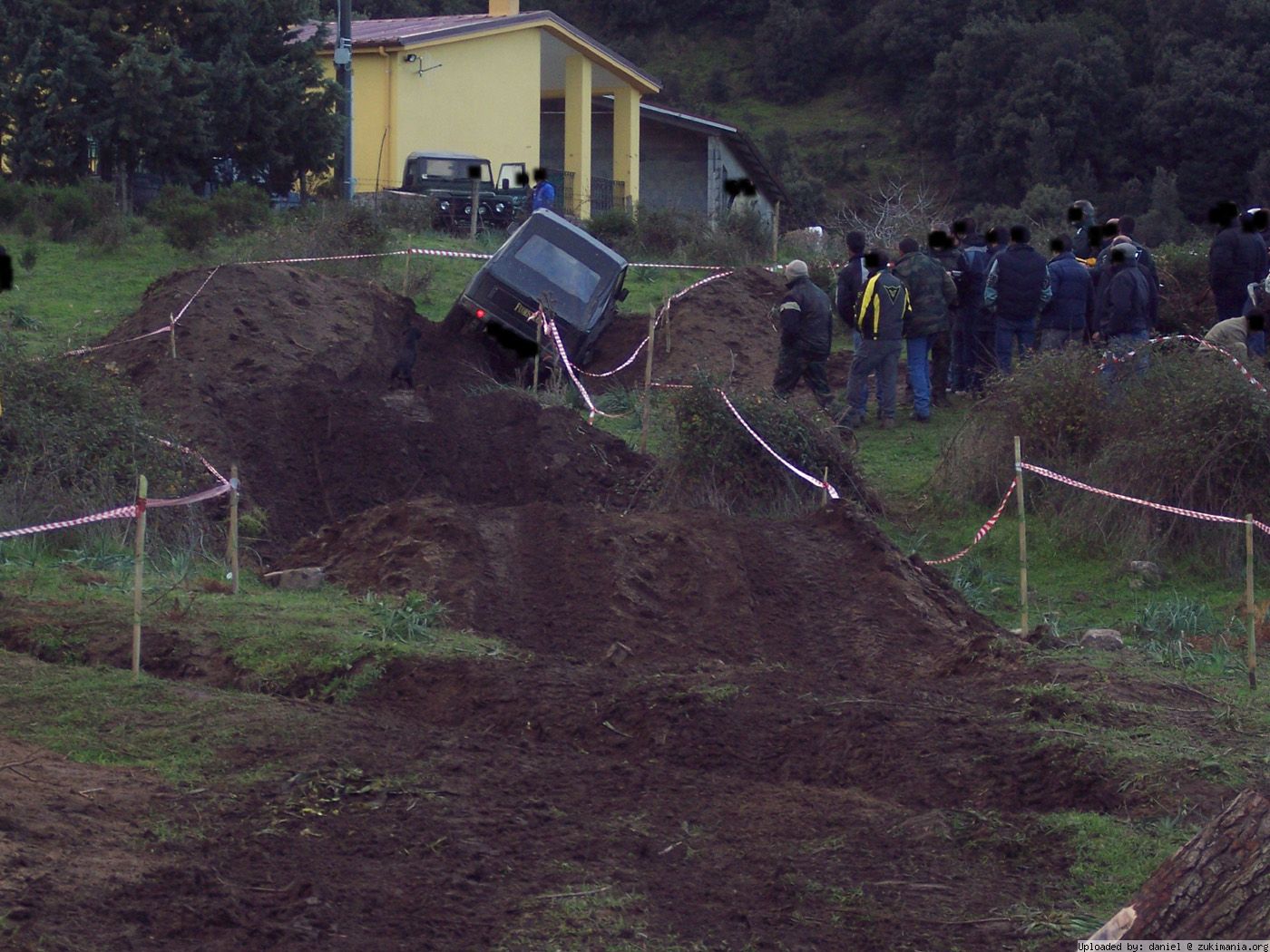 Zukimania fotogallery >> 
 ============== 
e vai col twist.....
passaggio laterale suzuki trial
